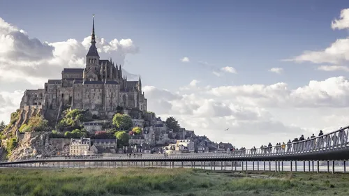 Malgré la crise, l'abbaye du Mont-Saint-Michel atteint des sommets